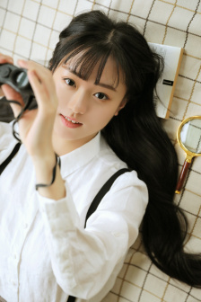 丰满岳跪趴高撅肥臀